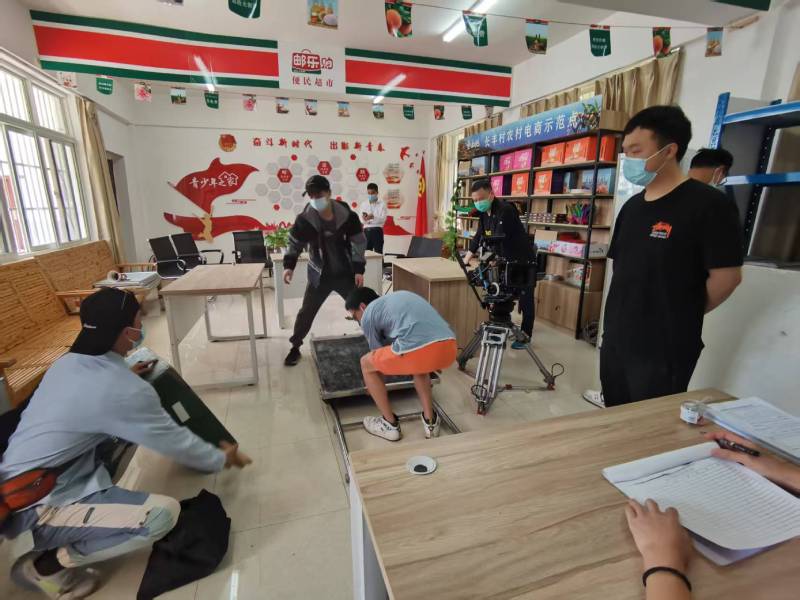 追星女孩心理学分析报告：白朗县广告片拍摄公司揭秘饭圈应援式传播逻辑